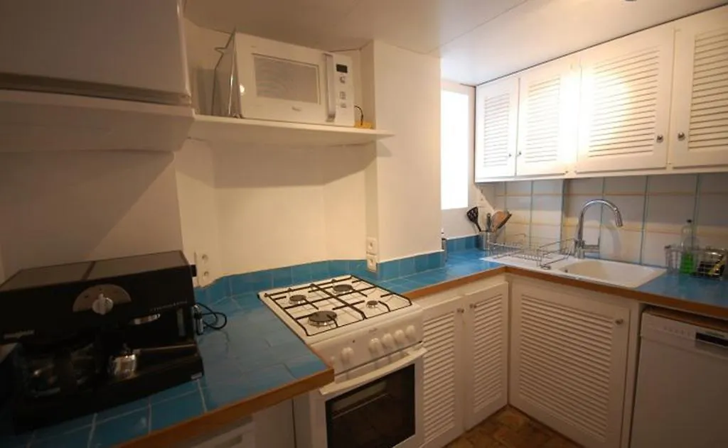 2 Bedroom Apartment-luxembourg Garden Appartement