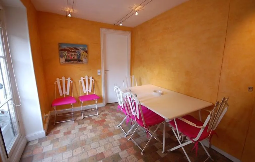2 Bedroom Apartment-luxembourg Garden * Parijs