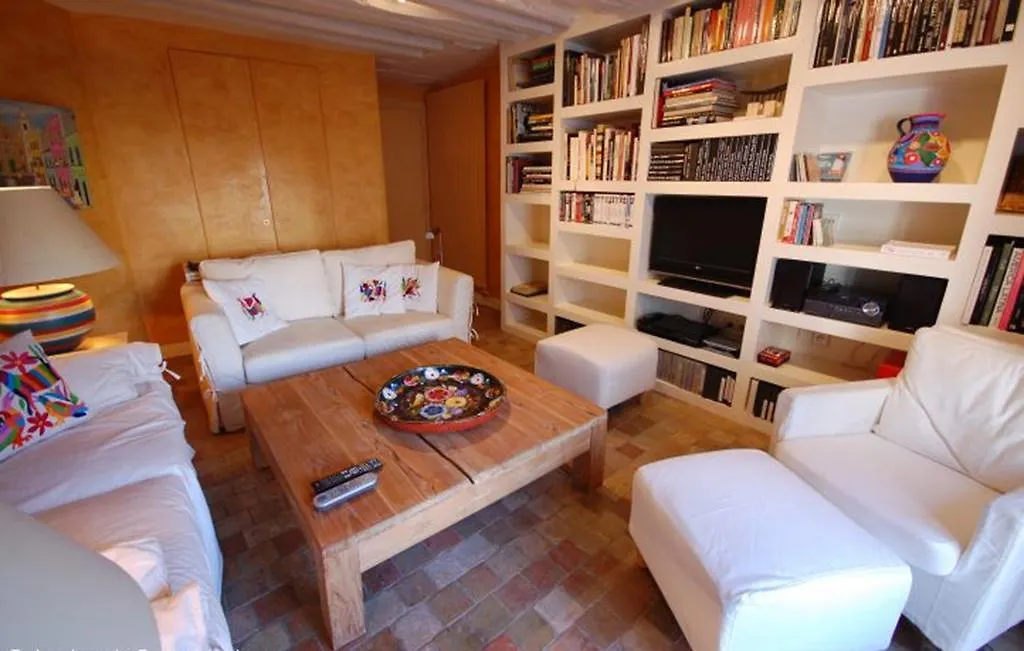 Appartement 2 Bedroom Apartment-luxembourg Garden